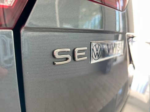 Certified 2024 Volkswagen Tiguan SE R-Line FWD image 44