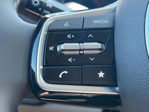 New 2026 Kia Carnival EX FWD image 26