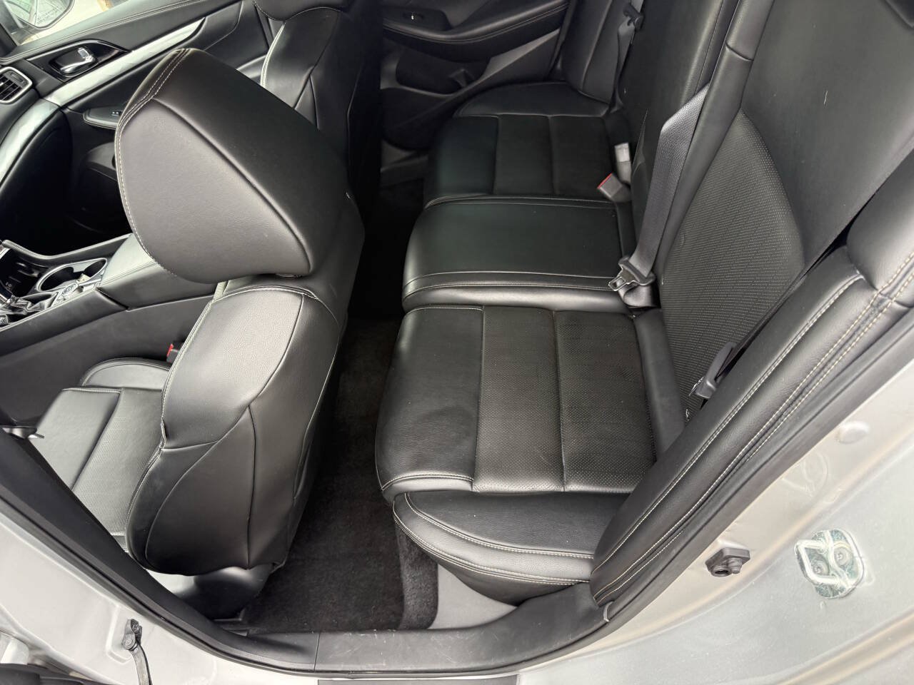 Used 2021 Nissan Maxima 3.5 SV w/ Floor Mat Group FWD image 25
