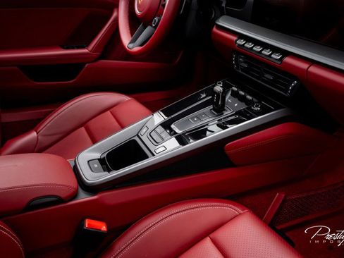 Used 2025 Porsche 911 Carrera image 40