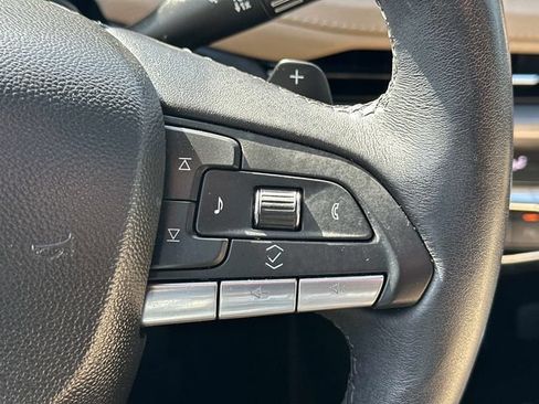 Used 2024 Cadillac XT4 Luxury w/ Cold Weather Package AWD/4WD image 23