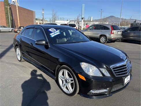 Used 2013 Mercedes-Benz E 350 E 350 Sedan 4D image 7