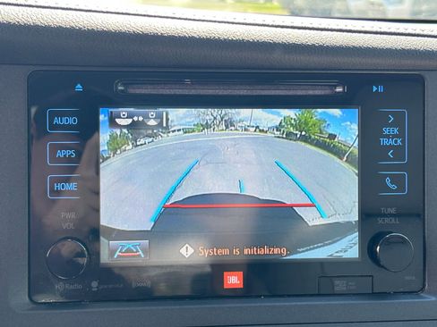 Used 2017 Toyota Sienna Limited image 22