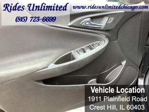 Used 2018 Chevrolet Malibu LT image 11