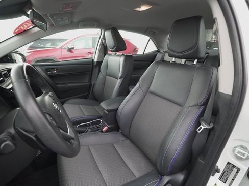 Used 2019 Toyota Corolla SE image 11