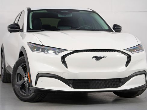 Used 2023 Ford Mustang Mach-E Select w/ Comfort Package Lite image 2
