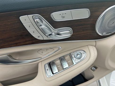 Used 2019 Mercedes-Benz C 300 4MATIC Sedan image 21