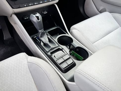 Used 2019 Hyundai Tucson Value AWD/4WD image 19