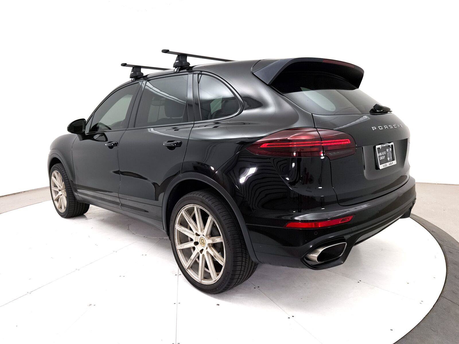 Used 2016 Porsche Cayenne AWD/4WD image 11