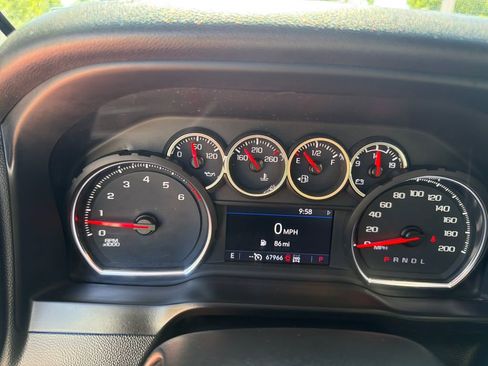 Used 2020 Chevrolet Silverado 3500 LT AWD/4WD image 15