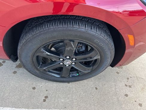 Used 2023 Buick Enclave Essence w/ Experience Buick Package image 28