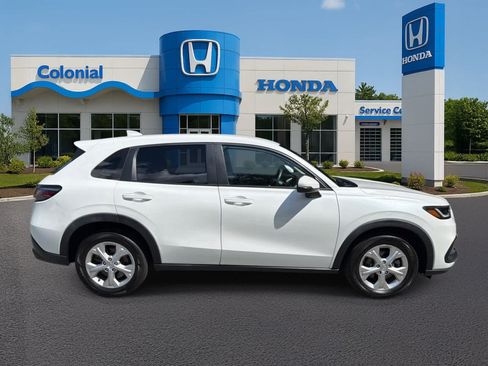 Used 2023 Honda HR-V LX image 7