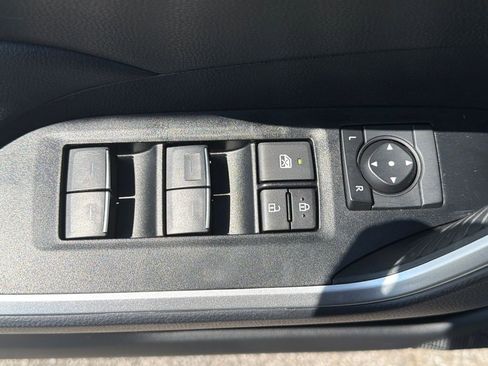 Used 2024 Toyota RAV4 SE w/ Weather Package image 27