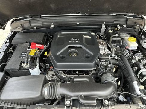 Used 2022 Jeep Wrangler Unlimited Sport AWD/4WD image 19