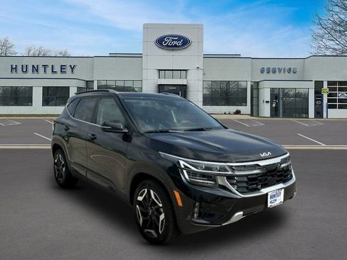 Used 2025 Kia Seltos SX w/ SX Sunroof Package AWD/4WD image 3