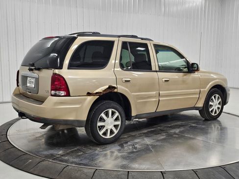 Used 2004 Buick Rainier CXL image 30