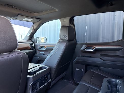 Used 2022 GMC Sierra 1500 Denali w/ Denali Reserve Package image 31