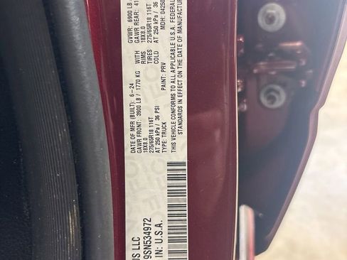 Used 2025 RAM 1500 Big Horn AWD/4WD image 31