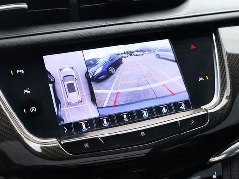 Used 2020 Cadillac XT6 Sport AWD/4WD image 19