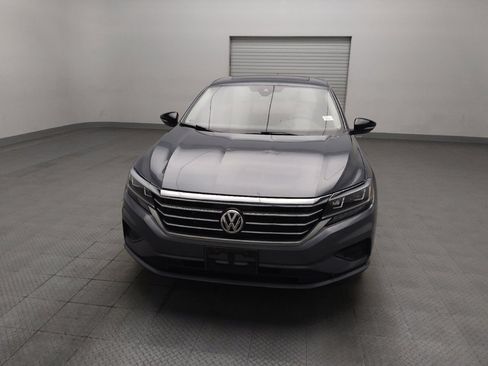 Used 2022 Volkswagen Passat 2.0T FWD image 15