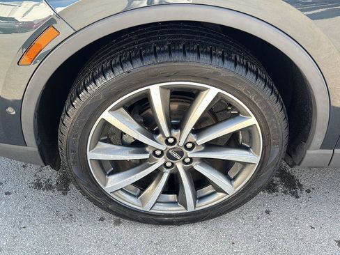 Used 2020 Lincoln Corsair Reserve w/ Equipment Group 202A image 11