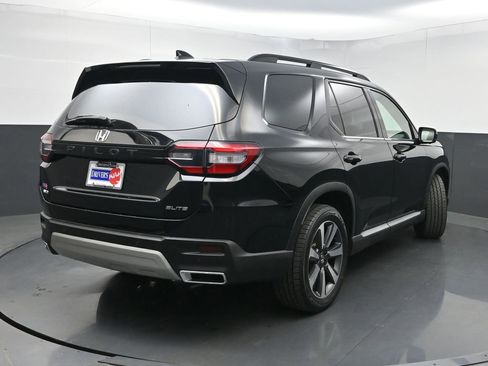 Used 2024 Honda Pilot Elite image 27