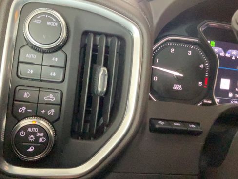 Used 2022 GMC Sierra 3500 Denali w/ Denali Ultimate Package AWD/4WD image 20