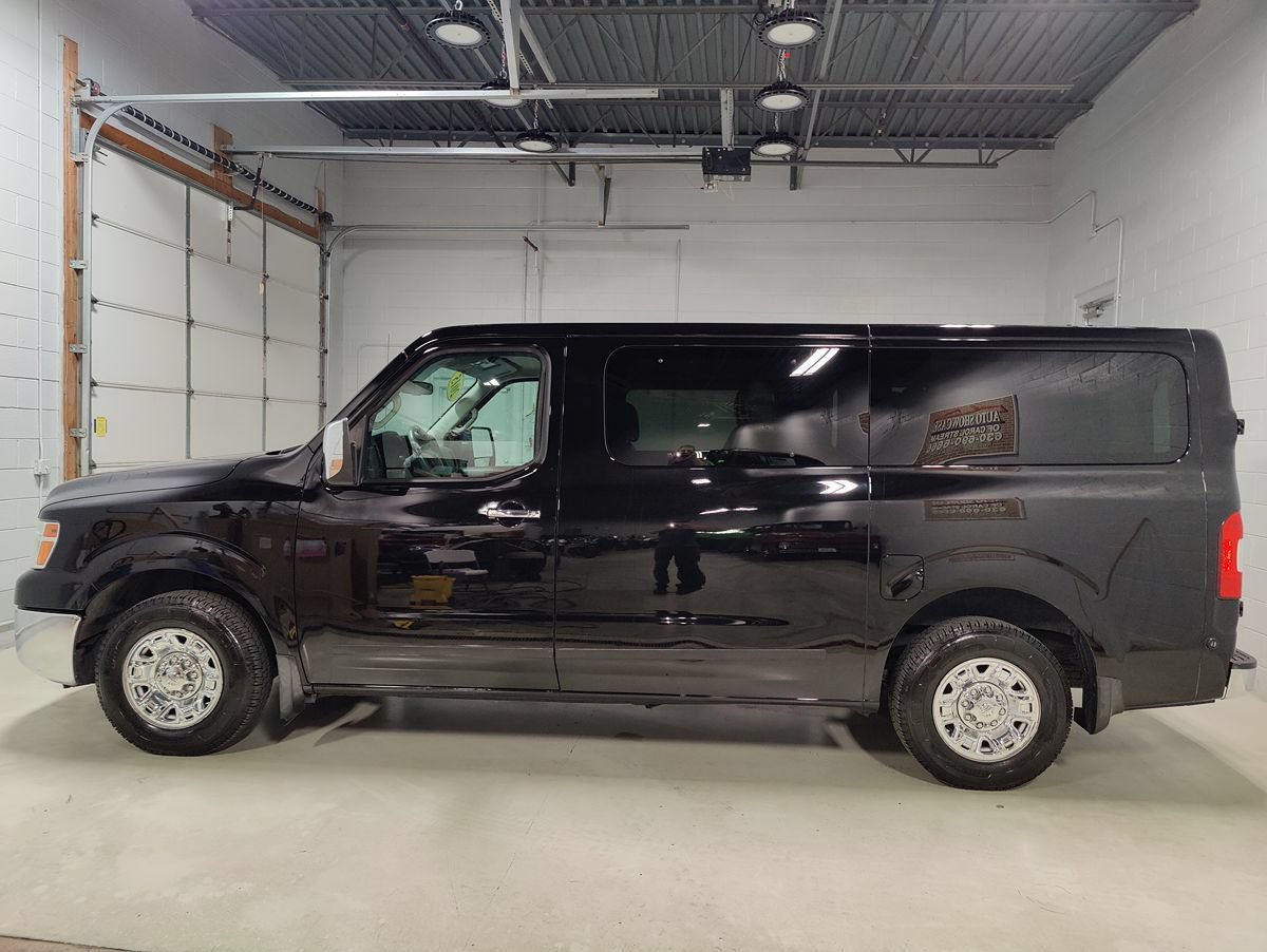 Used 2015 Nissan NV 3500 SL w/ Technology Package RWD image 21