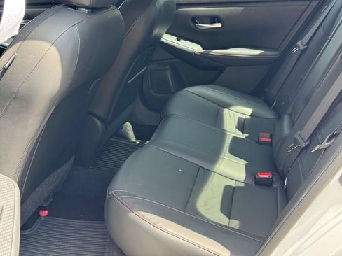 Used 2025 Nissan Sentra SR w/ SR Premium Package FWD image 12