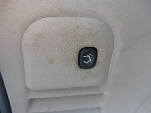 Used 2015 Jeep Grand Cherokee Overland image 13