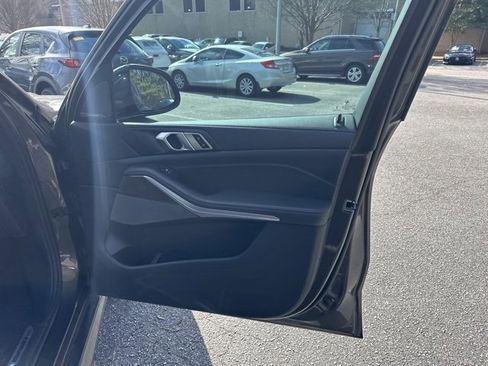 Used 2023 BMW X5 sDrive40i w/ M Sport Package image 18