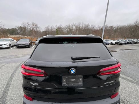 Used 2022 BMW X5 xDrive40i w/ Parking Assistance Package image 14