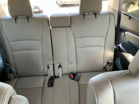 Certified 2019 Honda Pilot Touring image 31
