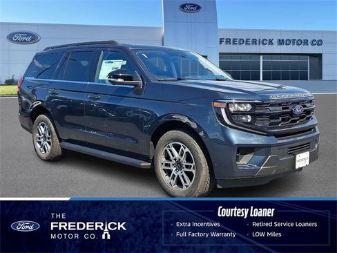 New 2025 Ford Expedition Active image 1