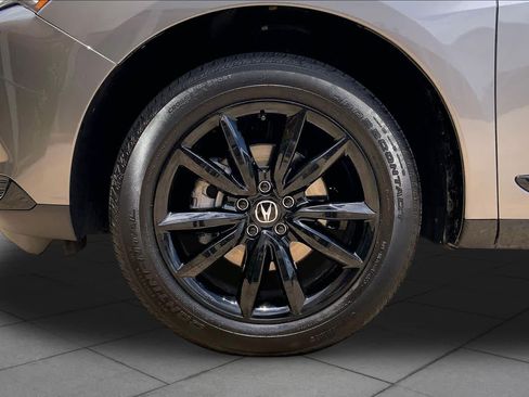 Used 2025 Acura RDX SH-AWD image 11