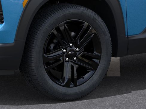New 2026 Chevrolet TrailBlazer LT w/ Midnight Edition FWD image 9