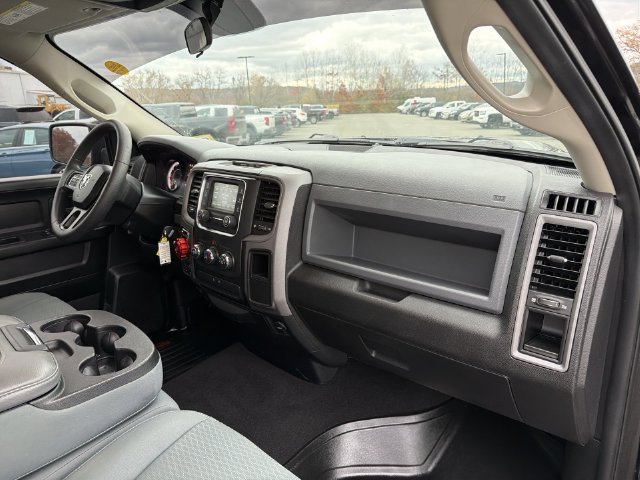 Used 2018 RAM 1500 Express w/ Express Value Package AWD/4WD image 30