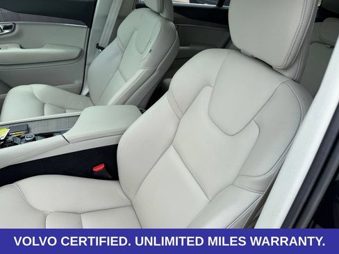 Certified 2023 Volvo XC90 B6 Plus AWD/4WD image 29