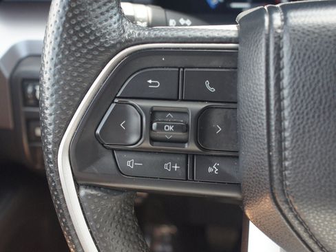 Used 2024 Toyota Tacoma TRD Off-Road w/ TRD Off Road Premium Package AWD/4WD image 10