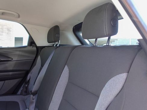 Used 2025 Chevrolet TrailBlazer LS w/ LS Convenience Package FWD image 11