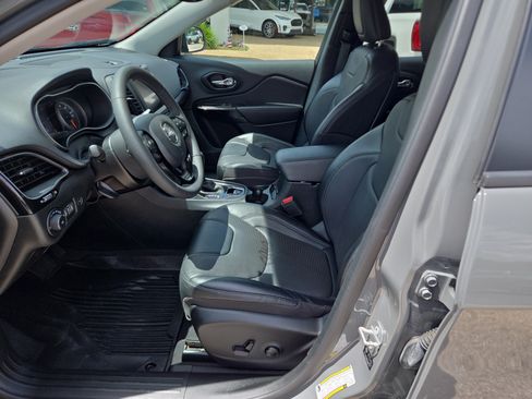 Used 2023 Jeep Cherokee Altitude Lux AWD/4WD image 16