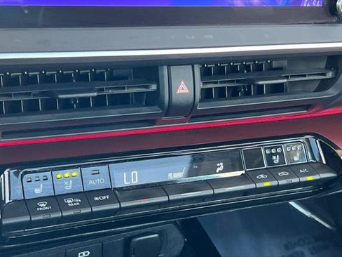 Certified 2023 Toyota Prius Prime Premium FWD image 22
