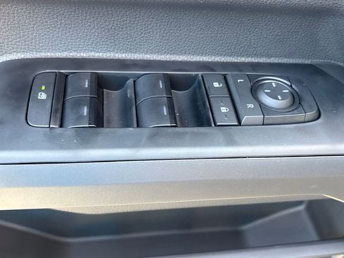 New 2026 Toyota Tacoma SR5 AWD/4WD image 8