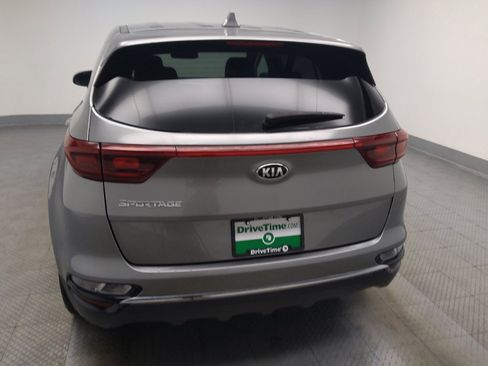 Used 2020 Kia Sportage LX AWD/4WD image 6