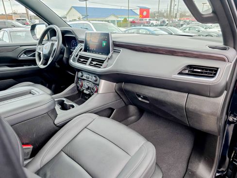 Used 2023 Chevrolet Tahoe LT w/ LT Signature Package image 14