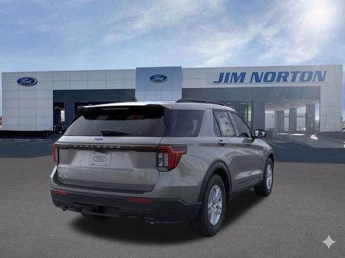 New 2026 Ford Explorer Active RWD image 10