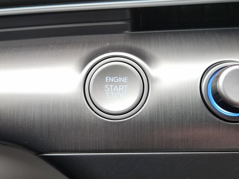 New 2026 Hyundai Kona SE FWD image 16
