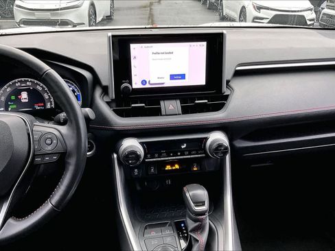 Certified 2023 Toyota RAV4 SE image 6