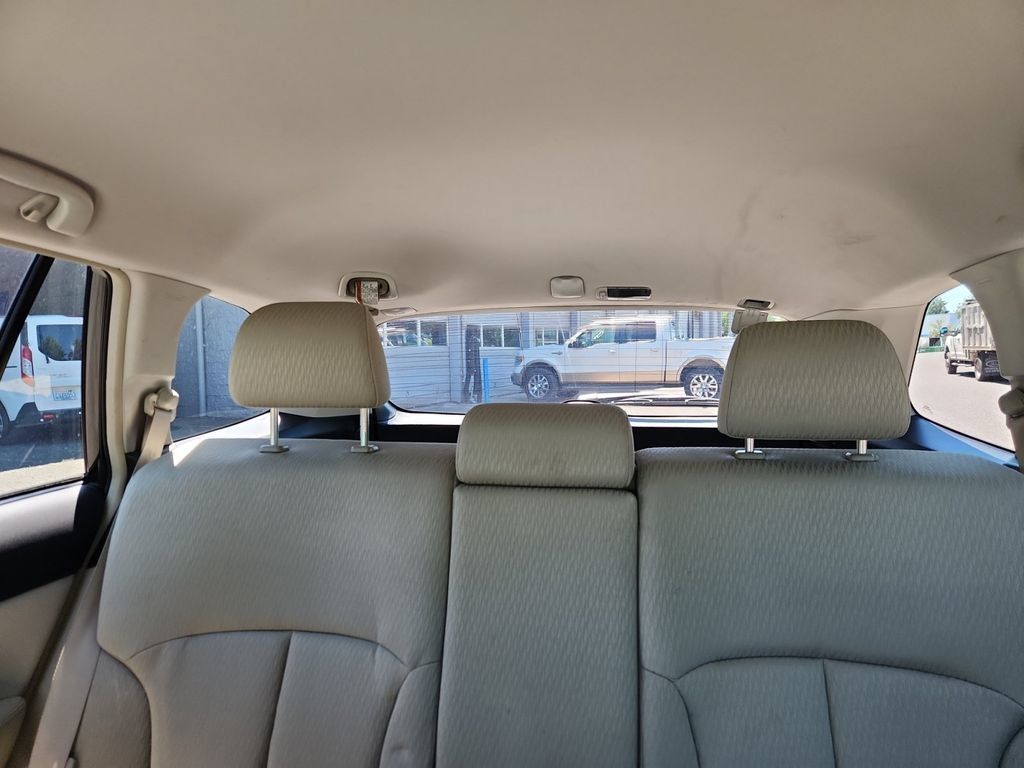 Used 2011 Subaru Outback 2.5i AWD/4WD image 16