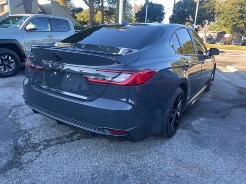 Certified 2025 Toyota Camry SE w/ Convenience Package image 2